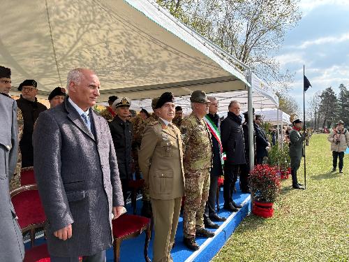 L'assessore regionale alla Difesa dell'ambiente, energia e sviluppo sostenibile Fabio Scoccimarro con le autorità alla cerimonia per la ricorrenza della battaglia della Sforzesca 