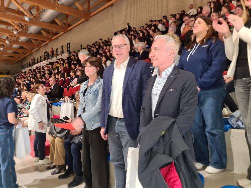 L'assessore regionale Alessia Rosolen alla cerimonia di apertura delle Convittiadi a Lignano