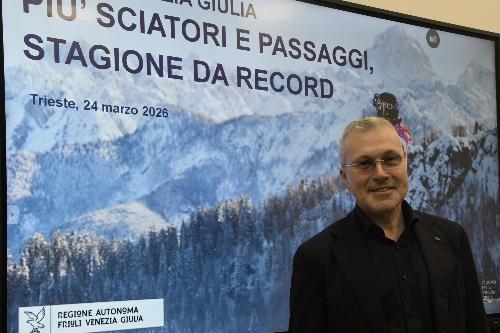 L'assessore regionale alle Attività produttive e al  Turismo Sergio Emidio Bini