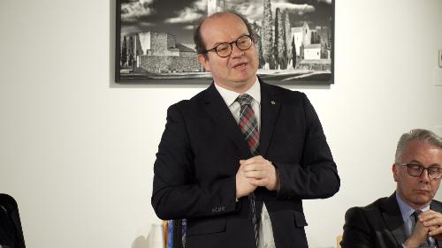 Il vicegovernatore Anzil