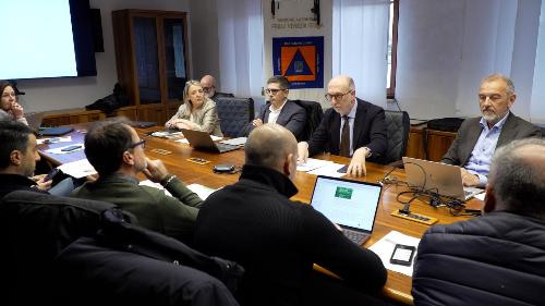 L'assessore Riccardi durante l'incontro con i sindacati