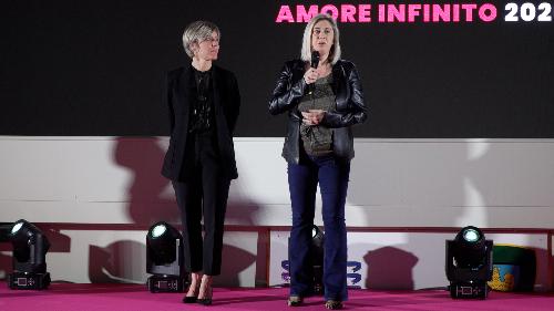 Gli assessori Cristina Amirante e Barbara Zilli alla presentazione della 20esima tappa del Giro d'Italia Gemona del Friuli - Piancavallo 