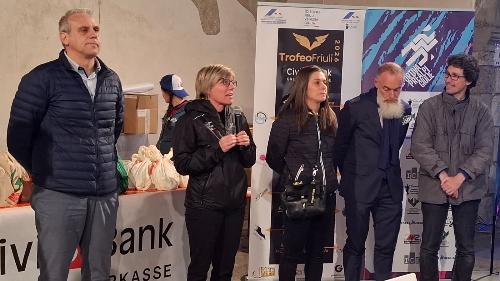 L'assessore regionale Barbara Zilli interviene alle premiazioni a Venzone