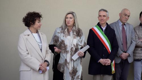 L'assessore regionale Cristina Amirante, al centro, durante l'inaugurazione del nuovo auditorium dell'istituto scolastico "Pujati" di Sacile