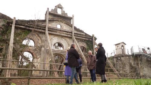 L'assessore regionale alle Risorse agroalimentari, forestali e ittiche Stefano Zannier a Gradisca d'Isonzo a un sopralluogo insieme al sindaco, Alessandro Pagotto, in occasione della chiusura del cantiere dei lavori straordinari eseguiti dall'Amministrazione regionale con gli operai del Servizio sistemazioni idraulico-forestali