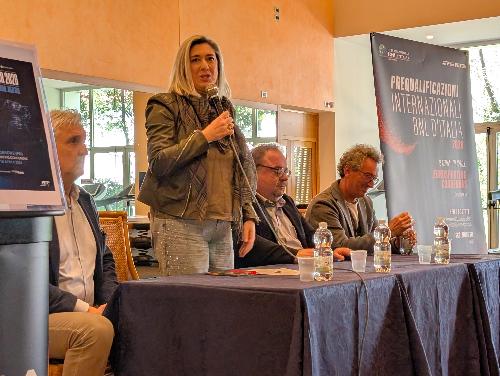 L'assessore Amirante alla presentazione all'Eurosporting di Cordenons