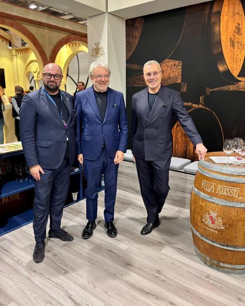 L'assessore Bini con il presidente della Camera di Commercio Venezia Giulia Antonio Paoletti e il direttore di PromoTurismoFvg Mestroni