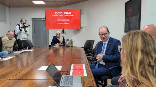 Il vicegovernatore con delega alla Cultura del Friuli Venezia Giulia, Mario Anzil, alla presentazione dei dati di afflusso della mostra "Confini da Gauguin a Hopper"