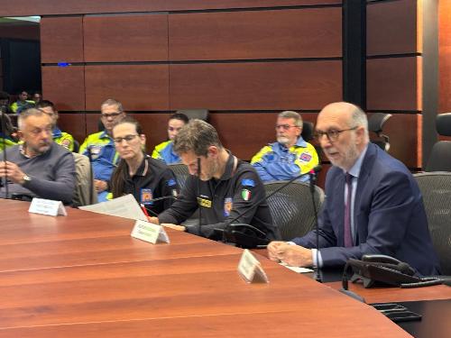 L'assessore Riccardi interviene alla consegna degli attestati ai volontari piloti UAS Unmanned Aircraft System - Sistema di aeromobile senza pilota, svoltasi nella sede di Palmanova.