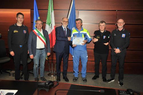 L'assessore Riccardi consegna attestati Uas alla presenza dei sindaci 