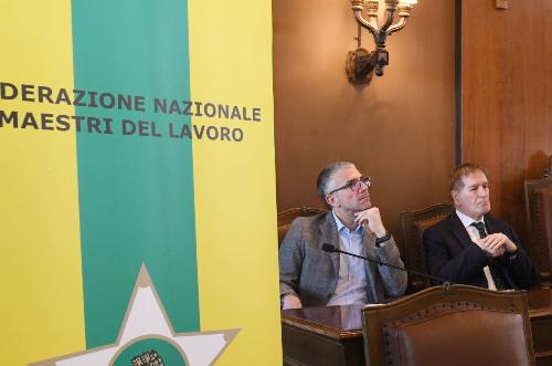 L'assessore Roberti con il console regionale dei Maestri del lavoro Roberto Gerin.