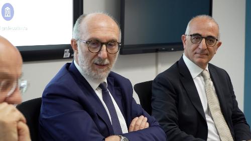 L'assessore regionale alla Salute, Riccardo Riccardi, al centro, con il direttoree scientifico del Cro di Aviano Gustavo Baldassare