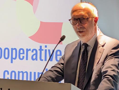 L'intervento dell'assessorte regionale alla Salute Riccardo riccardi al convegno di Buttrio