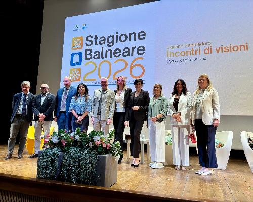 L'assessore regionale Sergio Emidio Bini a Lignano Sabbiadoro