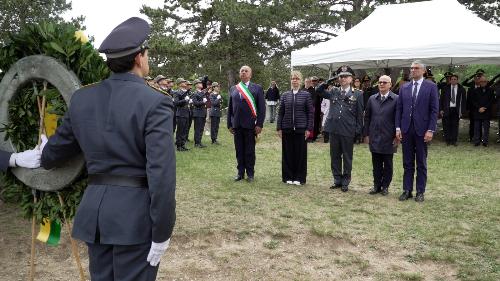 Un momento della commemorazione al sacrario di Basovizza