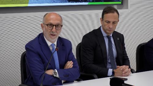 Il governatore Fedriga e l'assessore Ricacrdi intervengono alla presentazione a Udine