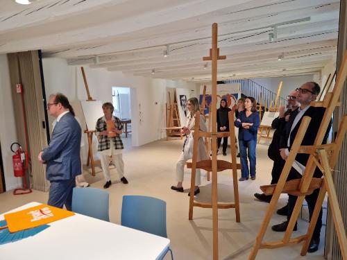 Trarthub si trova a Trieste in viale XX Settembre 33.