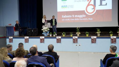 L'assessore Zilli alla commemorazione civile organizzata dal Comune di Buja per ricordare il terremoto attraverso i racconti di chi ha vissuto il sisma e i filmati dell'epoca