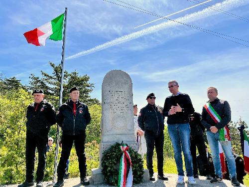 L'assessore Roberti alla cerimonia al monumento ai caduti del 65° Reggimento di fanteria della Brigata Valtellina, successivamente denominata Trieste, nella battaglia del 4 settembre 1917.