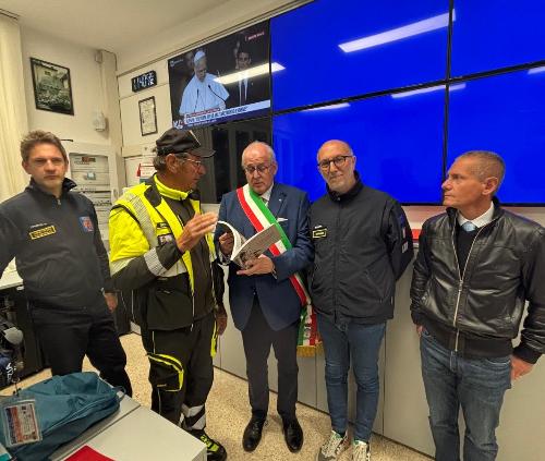 L'assessore Riccardi con il sindaco di Gorizia Ziberna nella nuova Coc