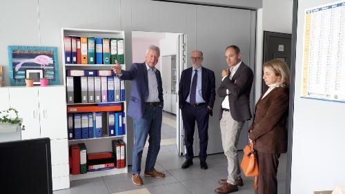 L’assessore regionale alla Salute, Riccardo Riccardi, durante la visita alla Fondazione Valentino Pontello a Majano