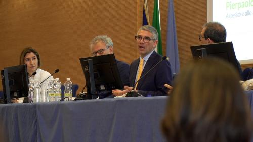 L'intervento iniziale dell’assessore alle Autonomie locali Pierpaolo Roberti.