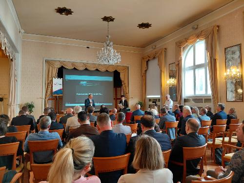 La platea del Circolo ufficiali unificato di Trieste